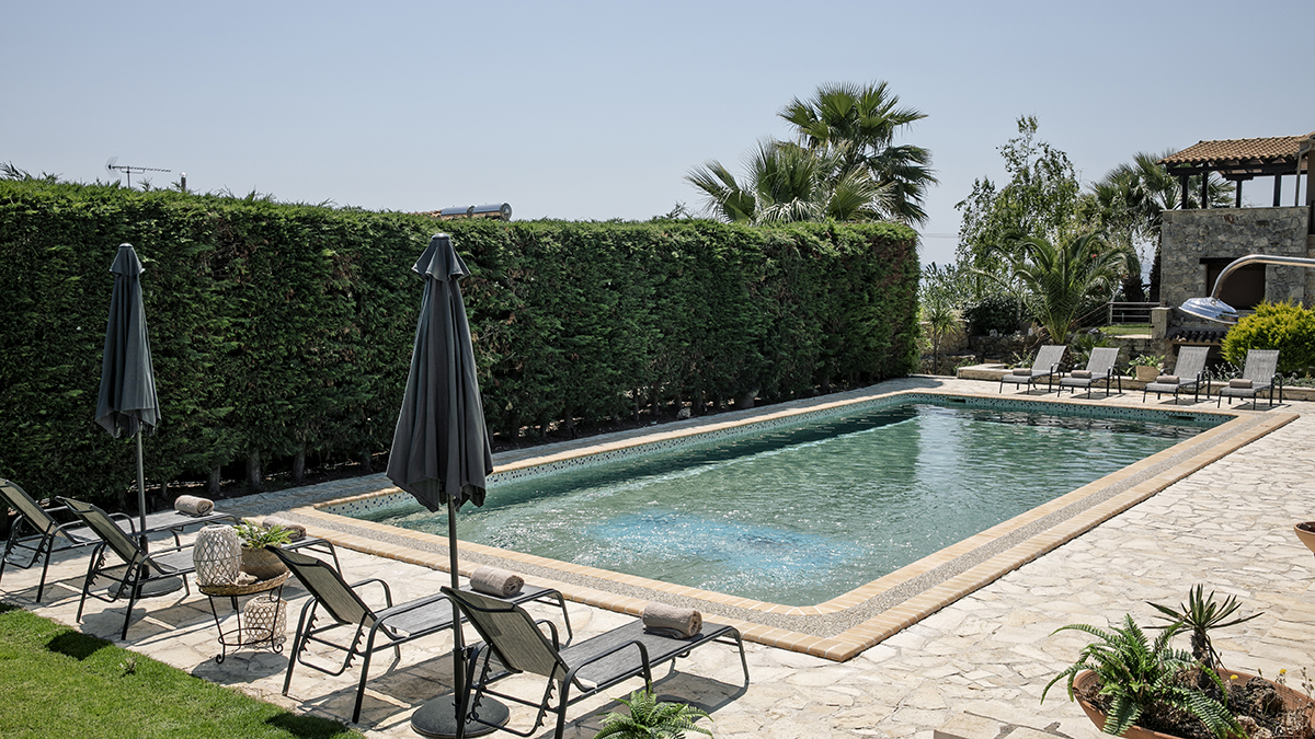 Blue Villa with Private Pool & Guest Studio